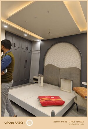 Master Bedroom in 6+ BHK Independent House at Gomti Nagar – for Rent