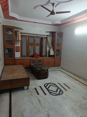 Living Room in 3 BHK Builder Floor at Pitampura – for Rent