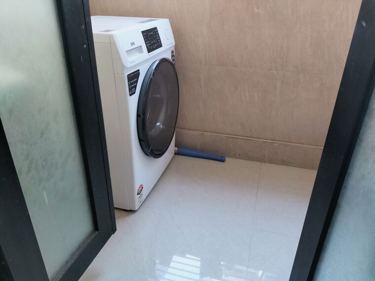 Bathroom, k-raheja-raheja-residency 1 Bedroom 690 Sq.Ft. Apartment In Malad East Mumbai 9901068