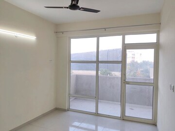 Room in 2 BHK Apartment at Pyramid Urban Homes 3, Sector 67a – for Rent