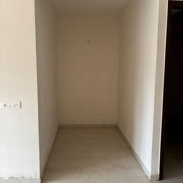 Room in 3.5 BHK Builder Floor at M3M Soulitude, Sector 89 – for Sale