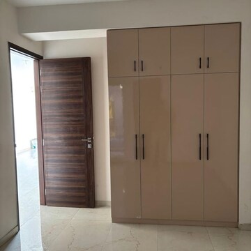 Building Lobby in 3.5 BHK Builder Floor at M3M Soulitude, Sector 89 – for Sale