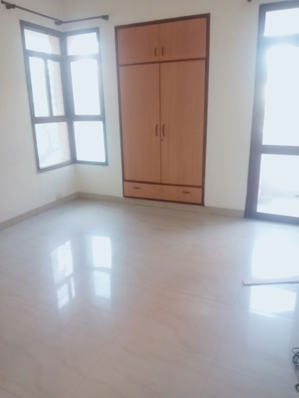 3.5 BHK + Servant Room 1665 Sq.Ft. Apartment in Vipul Greens