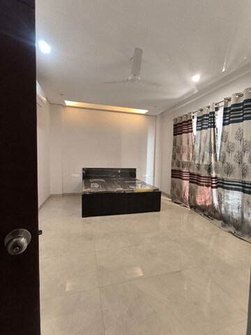 Kitchen in 3 BHK Apartment at DLF The Skycourt, Sector 86 – for Sale