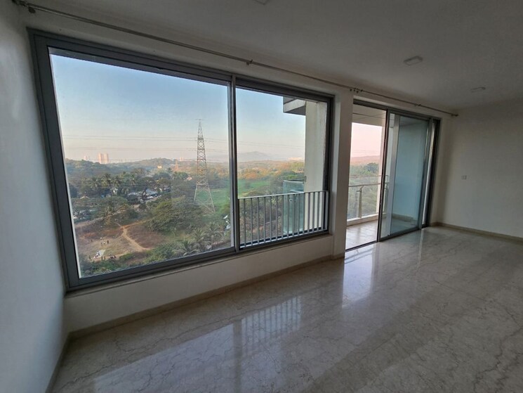  Parking, oberoi-realty-prisma 4 Bedroom 2100 Sq.Ft. Apartment In Andheri East Mumbai 9901372