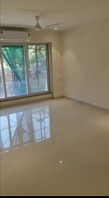 Room in 3 BHK Apartment at Triumph Tower, Malad West – for Sale