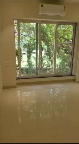 Room in 3 BHK Apartment at Triumph Tower, Malad West – for Sale