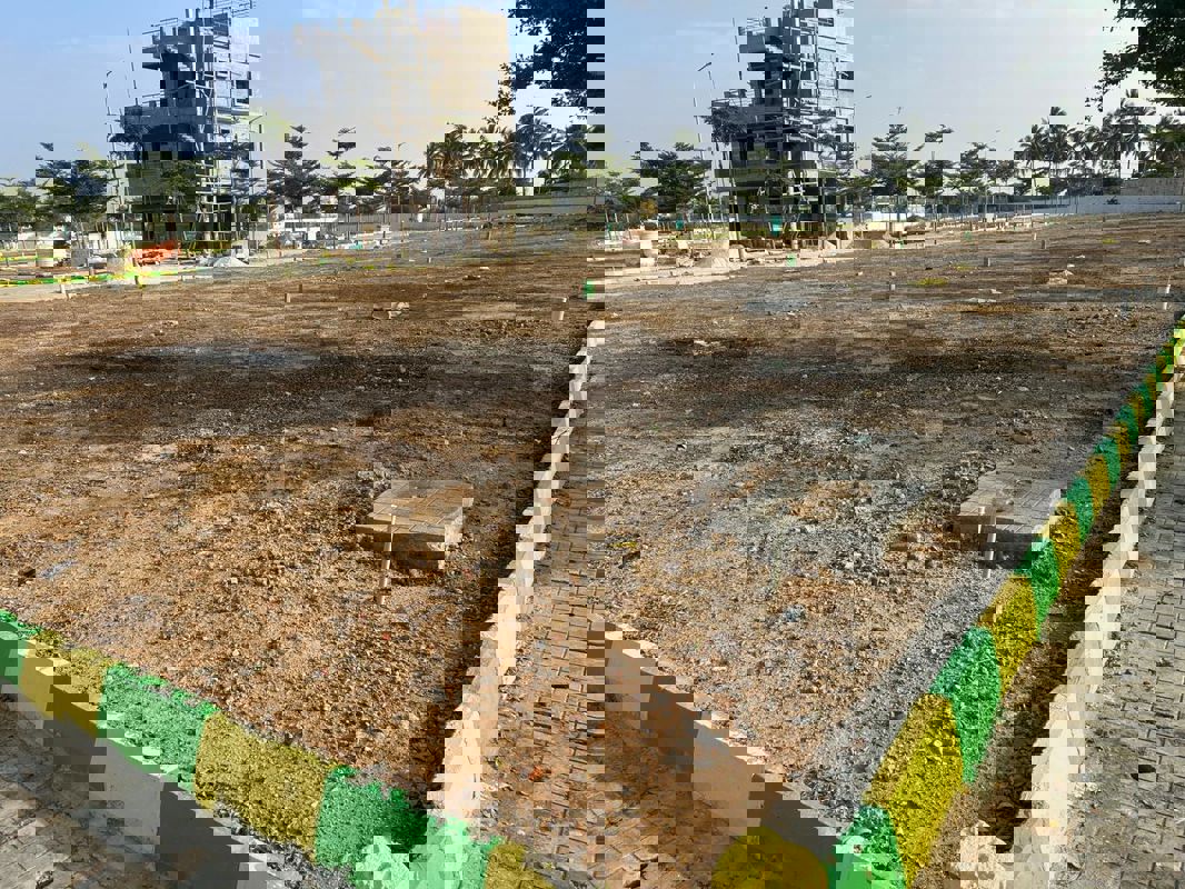 Plot For Sale in Vijay Nagar