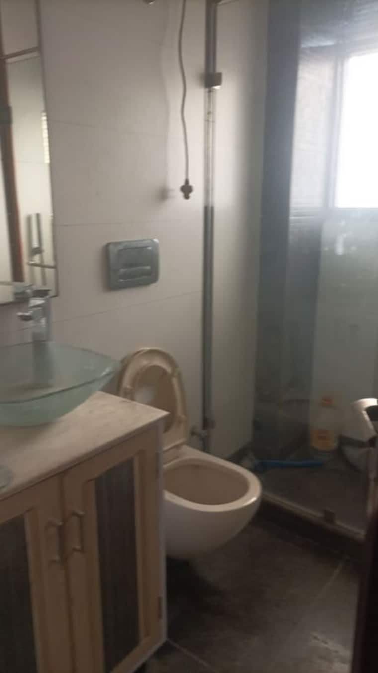 Bathroom, greater kailash ii 3 Bedroom 2150 Sq.Ft. Builder Floor In Greater Kailash ii Delhi 9901744