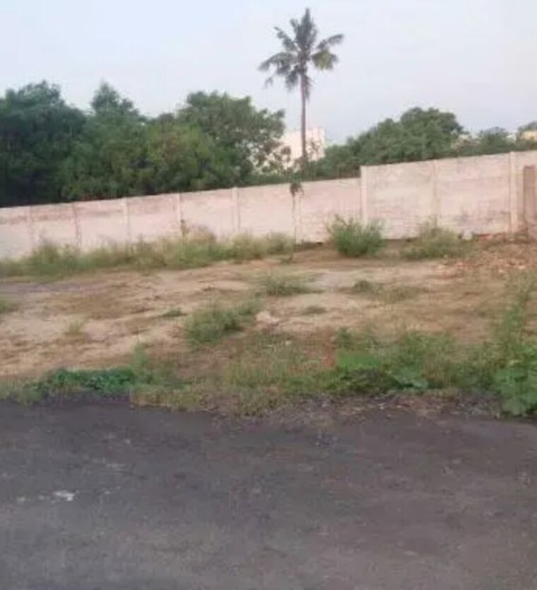 undefined, sector 72  450 Sq.Mt. Plot In Sector 72 Noida 9901862