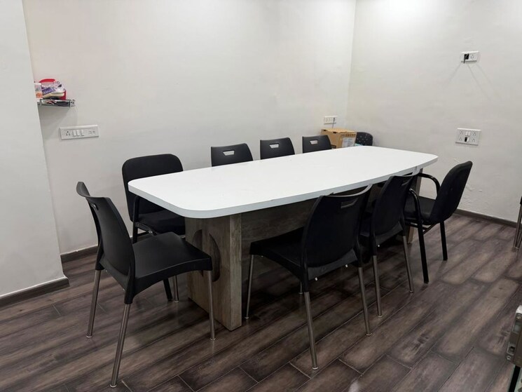 Team Area, risha-brooklyn-tower Commercial Office Space 2402 Sq.Ft. In Makarba Ahmedabad 9901756