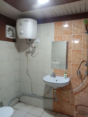Bathroom in 2 BHK Independent House at Gomti Nagar – for Rent