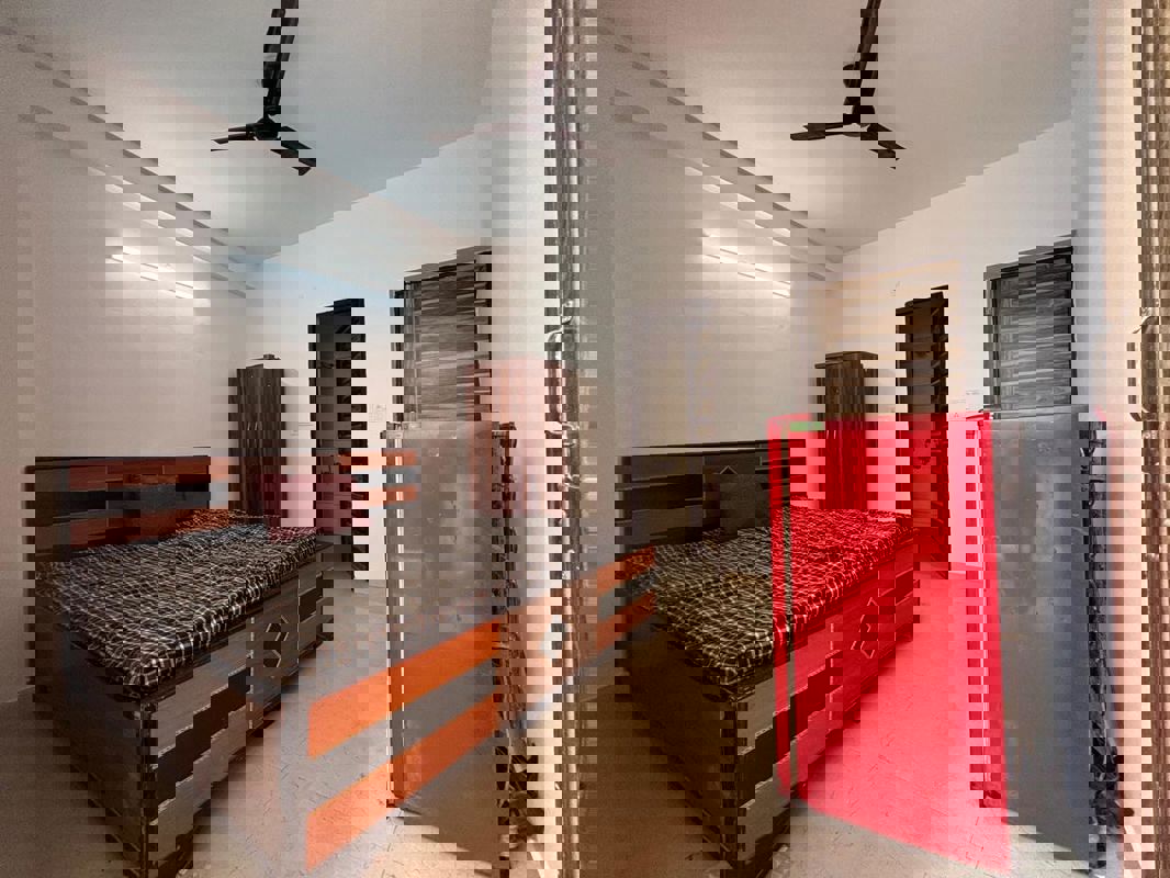 1 RkBuilder Floor For Rent in Saket