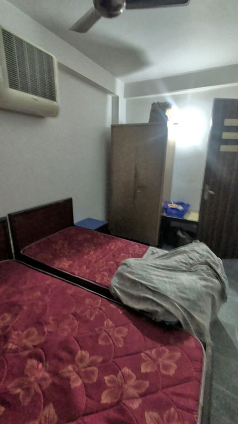 Bedroom, prashant vihar Pg For Boys & Girls In Prashant Vihar 9902041