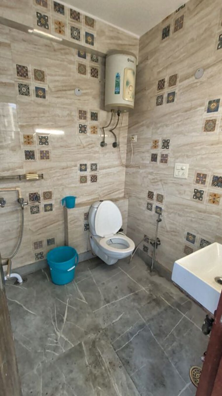 Room, prashant vihar Pg For Boys & Girls In Prashant Vihar 9902041