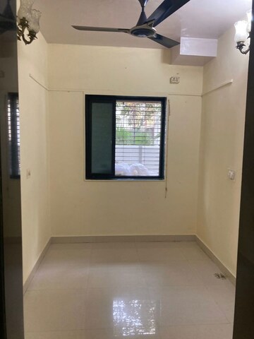 Room in 1 BHK Apartment at Ic Colony – for Rent