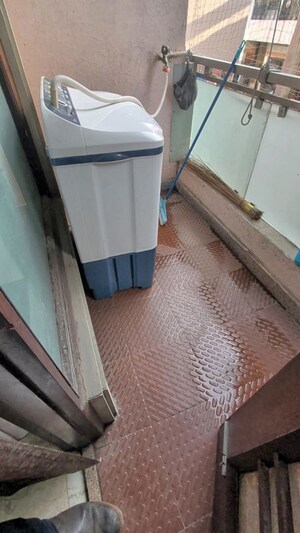 Balcony in  Pg at Pitampura – for Rent