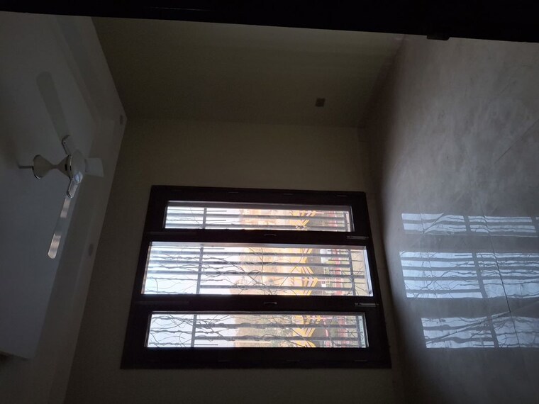 Room, raj nagar extension 4 Bedroom 90 Sq.Yd. Villa In Raj Nagar Extension Ghaziabad 9902091