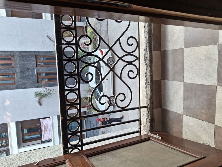 Balcony, raj nagar extension 4 Bedroom 90 Sq.Yd. Villa In Raj Nagar Extension Ghaziabad 9902091