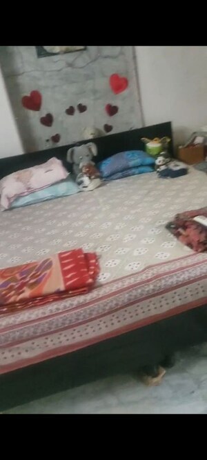 1 RK Apartment For Rent in RWA Apartments Sector 26, Sector 26