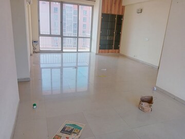 Room in 4 BHK Apartment at Bestech Park View City 1, Sector 48 – for Rent