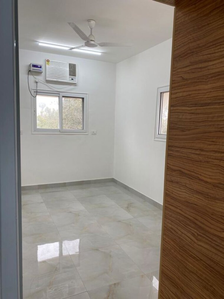 Room, greater kailash i 2 Bedroom 350 Sq.Yd. Builder Floor In Greater Kailash I Delhi 9902119