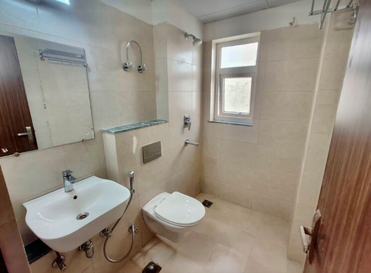 Bathroom, bptp-discovery-park 3 Bedroom 1380 Sq.Ft. Apartment In Badauli Village Faridabad 9689734