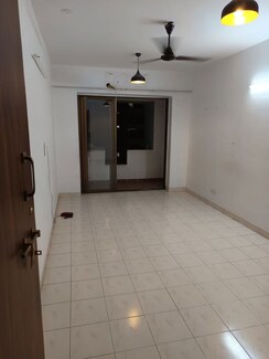 1 BHK Apartment For Rent in Sapphire Lakeside