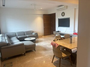 Living Room in 3 BHK Apartment at Santacruz West – for Rent