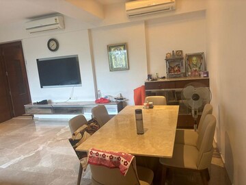 Dining area in 3 BHK Apartment at Santacruz West – for Rent