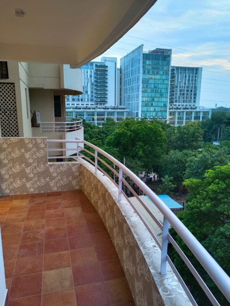 Balcony, city-heights 3 Bedroom 2300 Sq.Ft. Apartment In Sector 39 Gurgaon 9902298
