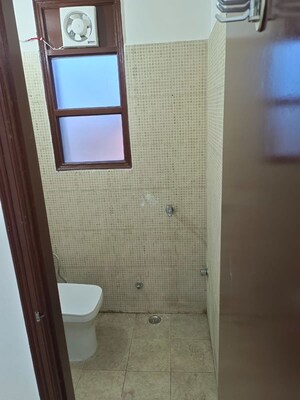 Bathroom in 3 BHK Apartment at City Heights, Sector 39 – for Rent