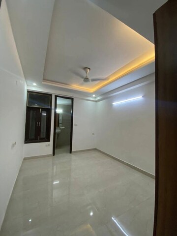 2 BHK Builder Floor For Rent in Saket