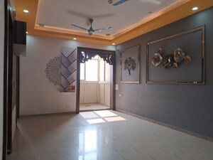 Room in 2 BHK Apartment at Amrapali Golf Homes, Sector 4 Greater Noida – for Sale