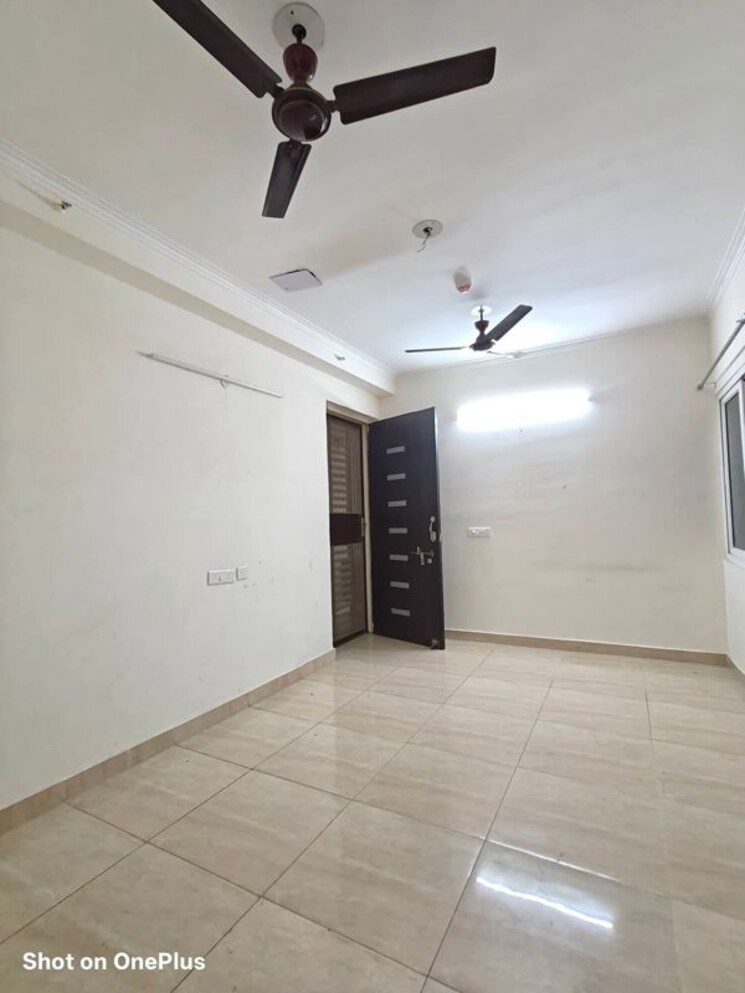 Room, gaur-city-2-14th-avenue 3 Bedroom 1300 Sq.Ft. Apartment In Sector 16c Greater Noida Greater Noida 9902453