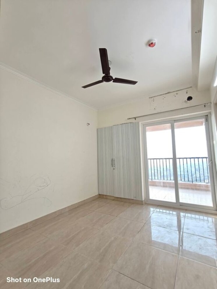 Room, gaur-city-2-14th-avenue 3 Bedroom 1300 Sq.Ft. Apartment In Sector 16c Greater Noida Greater Noida 9902453