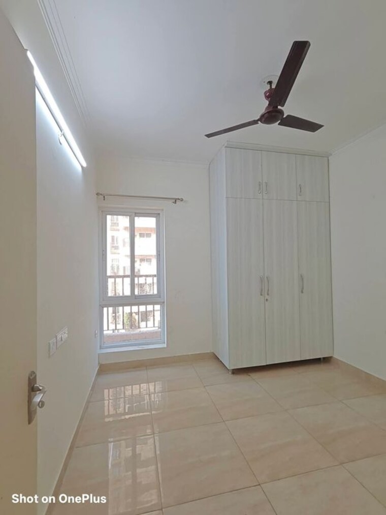 Room, gaur-city-2-14th-avenue 3 Bedroom 1300 Sq.Ft. Apartment In Sector 16c Greater Noida Greater Noida 9902453