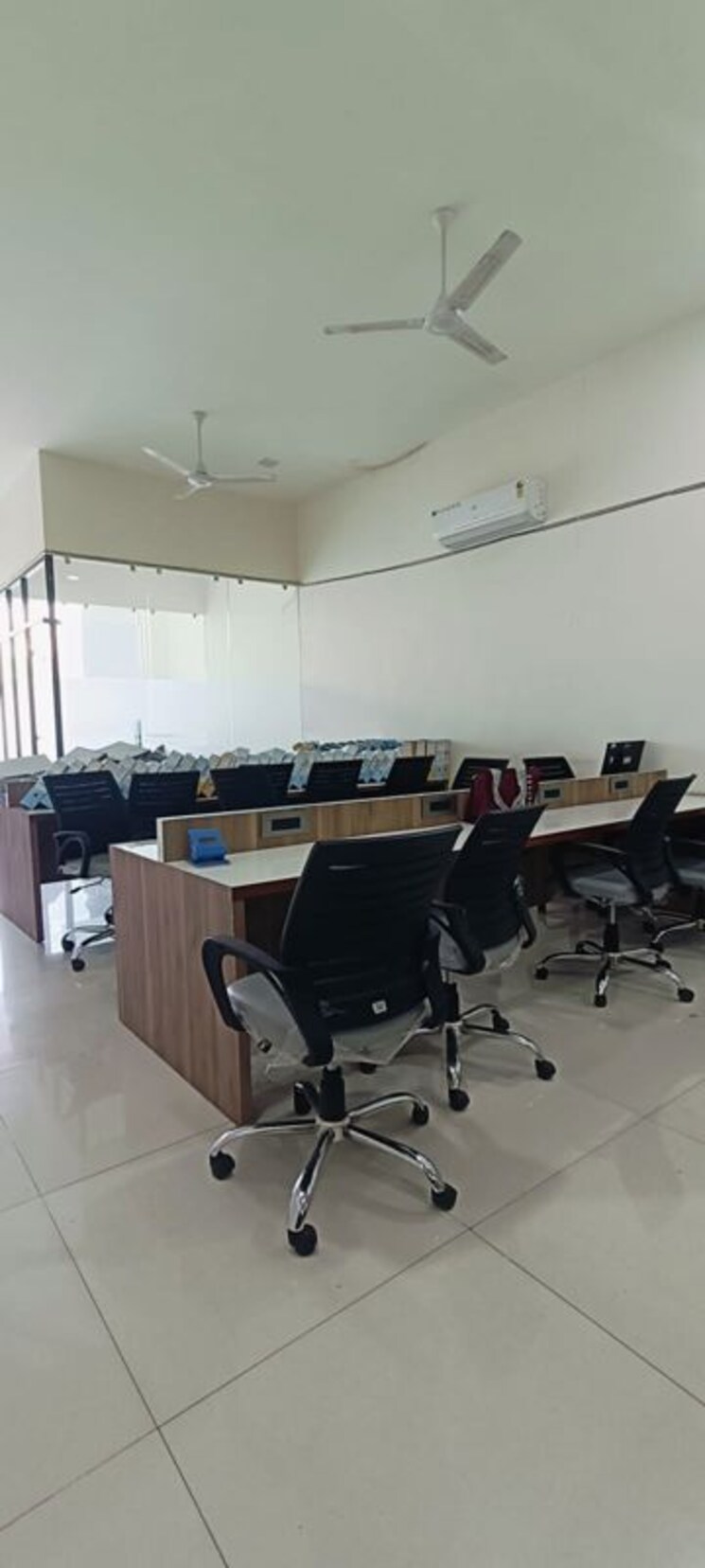Team Area, ratnanjali-square Commercial Office Space 3200 Sq.Ft. In Jodhpur Ahmedabad 9902432
