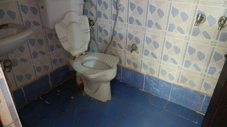 Bathroom, vaishali sector 6 1 Bedroom 551 Sq.Ft. Builder Floor In Vaishali Sector 6 Ghaziabad 9902476