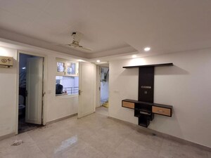 Room in 3 BHK Builder Floor at Kalkaji – for Rent