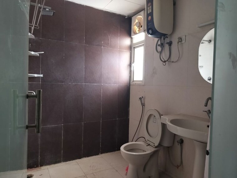 Bathroom, saviour-greenisle 3 Bedroom 1600 Sq.Ft. Apartment In Sain Vihar Ghaziabad 9902539