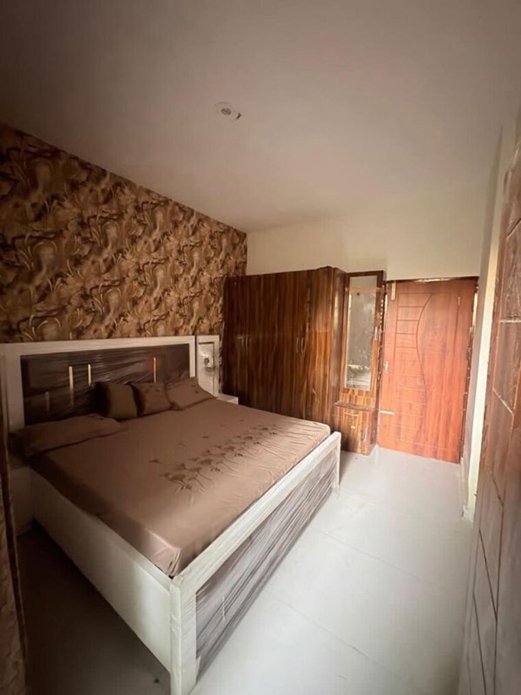 Bedroom, malwa-escon-primera 3 Bedroom 1700 Sq.Ft. Apartment In International Airport Road Zirakpur 9902510