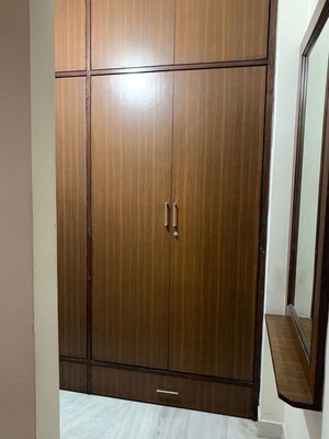 Room in 3 BHK Apartment at Malwa Escon Primera, International Airport Road – for Rent