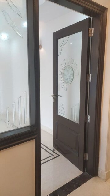 2 BHK Apartment For Rent in Jungpura Extension