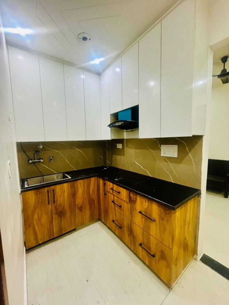 Kitchen, dwarka mor 2 Bedroom 630 Sq.Ft. Builder Floor In Dwarka Mor Delhi 9902605
