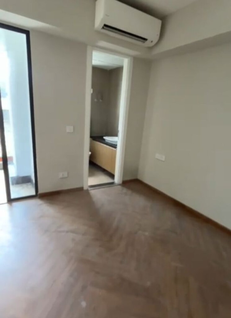 Room, signature-global-city-63a 3 Bedroom 1305 Sq.Ft. Apartment In Sector 63a Gurgaon 9902607