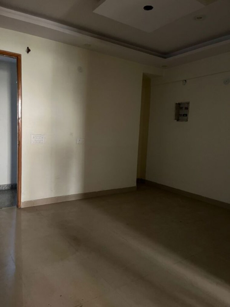 Room, vasundhara sector 9 2 Bedroom 70 Sq.Mt. Apartment In Vasundhara Sector 9 Ghaziabad 9902610