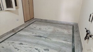 Room in 2 BHK Builder Floor at Vaishali Sector 4 – for Rent