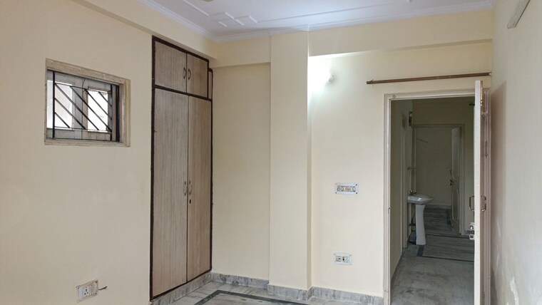 Room, vaishali sector 4 2 Bedroom 1000 Sq.Ft. Builder Floor In Vaishali Sector 4 Ghaziabad 9902611