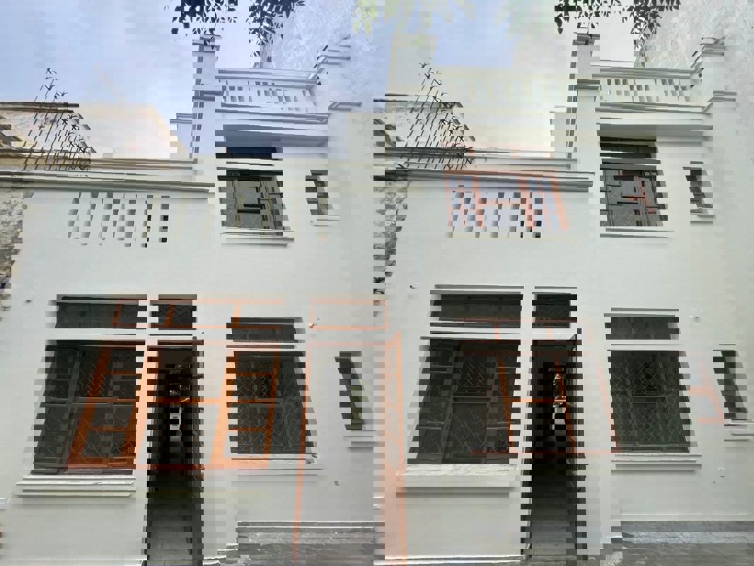 3 BHK + Extra Room Independent House For Rent in Sushant Lok 2